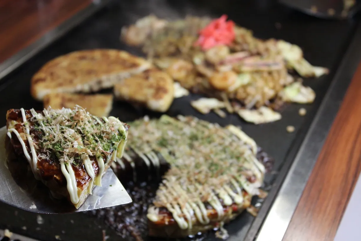 錦糸町で愛される名店】朝まで営業！もんじゃ＆お好み焼き『玉金
